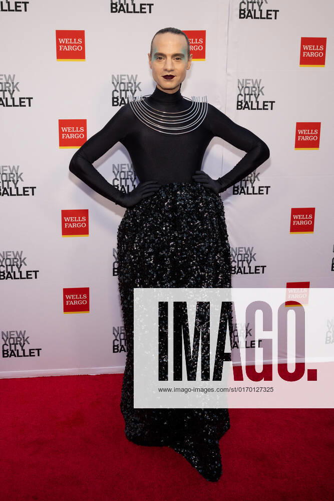 Jordan Roth arrives on the red carpet at the New York City Ballet 2022 Fall Fashion Gala at the David H. Koch Theater in New York City on Wednesday, September 28, 2022. 1 NYP20220928557 GabrielexHoltermann
