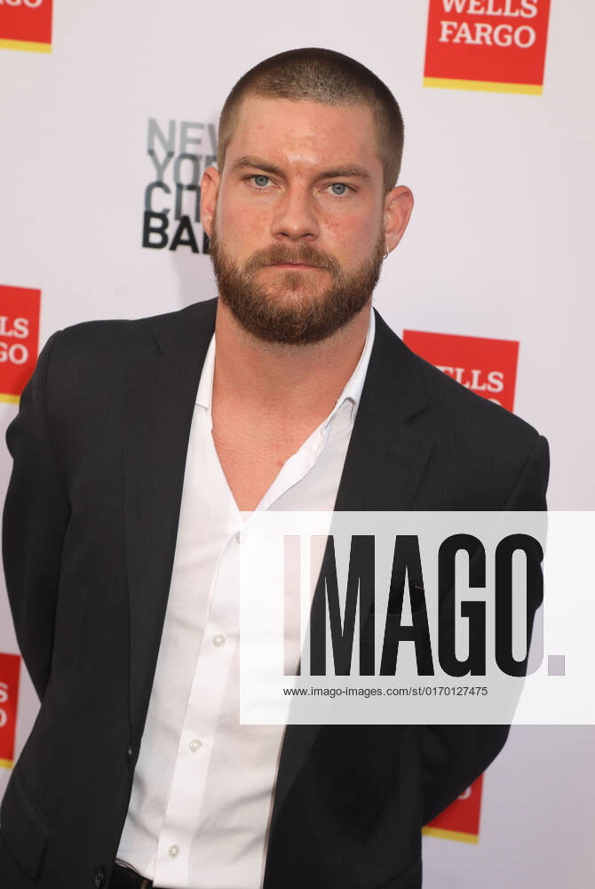 Actor JAKE WEARY attends the New York City Ballet 2022 Fall Fashion Gala held at the David H. Koch Theater at Lincoln Center. New York City USA - ZUMAk03_ 20220928_zaf_k03_059