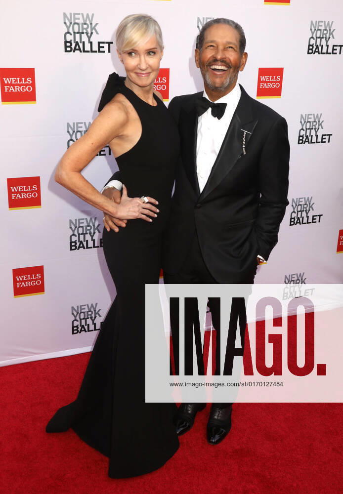 HILARY GUMBEL and BRYANT GUMBEL attend the New York City Ballet 2022 Fall Fashion Gala held at the David H. Koch Theater at Lincoln Center. New York City USA - ZUMAk03_ 20220928_zaf_k03_064