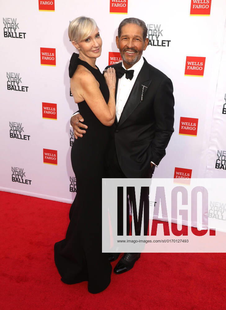HILARY GUMBEL and BRYANT GUMBEL attend the New York City Ballet 2022 Fall Fashion Gala held at the David H. Koch Theater at Lincoln Center. New York City USA - ZUMAk03_ 20220928_zaf_k03_068
