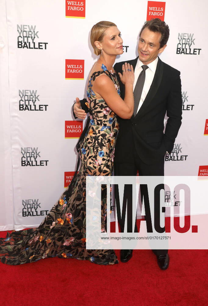 Actress CLAIRE DANES and HUGH DANCY attend the New York City Ballet 2022 Fall Fashion Gala held at the David H. Koch Theater at Lincoln Center. New York City USA - ZUMAk03_ 20220928_zaf_k03_097
