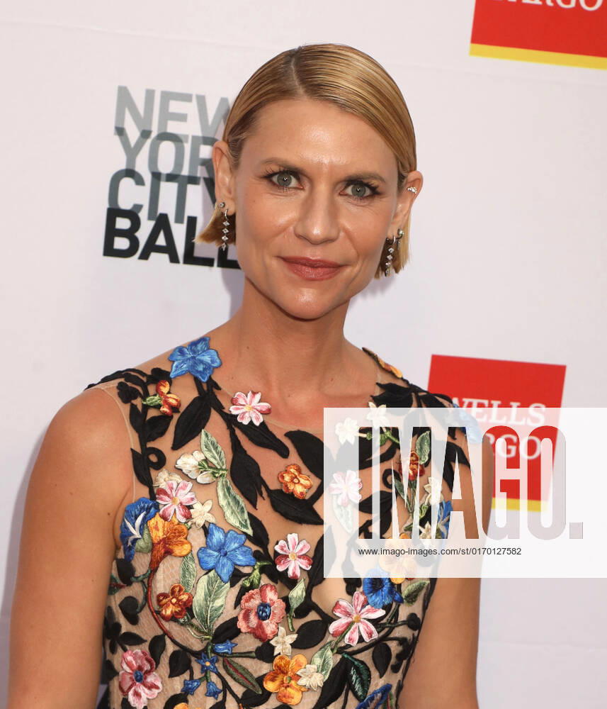 Actress CLAIRE DANES attends the New York City Ballet 2022 Fall Fashion Gala held at the David H. Koch Theater at Lincoln Center. New York City USA - ZUMAk03_ 20220928_zaf_k03_108