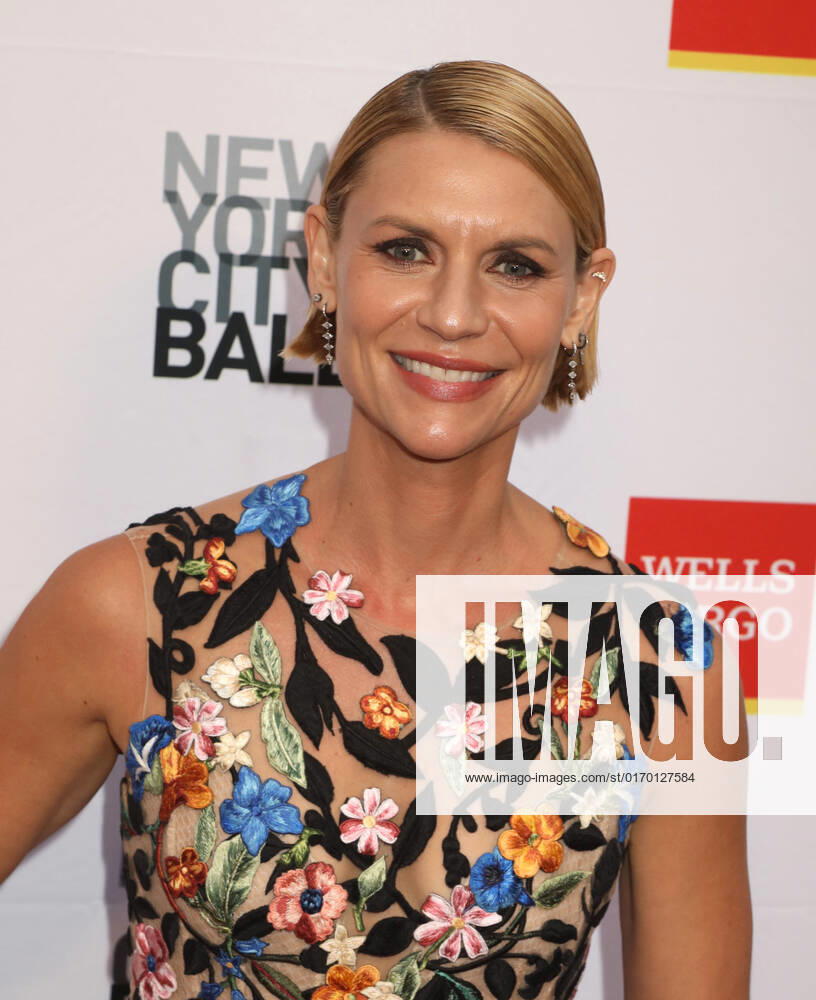 Actress CLAIRE DANES attends the New York City Ballet 2022 Fall Fashion Gala held at the David H. Koch Theater at Lincoln Center. New York City USA - ZUMAk03_ 20220928_zaf_k03_110