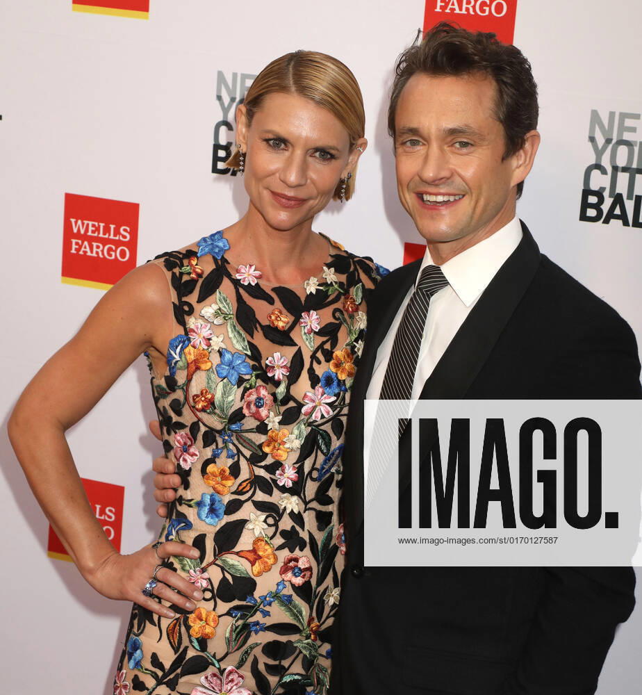 Actress CLAIRE DANES and HUGH DANCY attend the New York City Ballet 2022 Fall Fashion Gala held at the David H. Koch Theater at Lincoln Center. New York City USA - ZUMAk03_ 20220928_zaf_k03_113