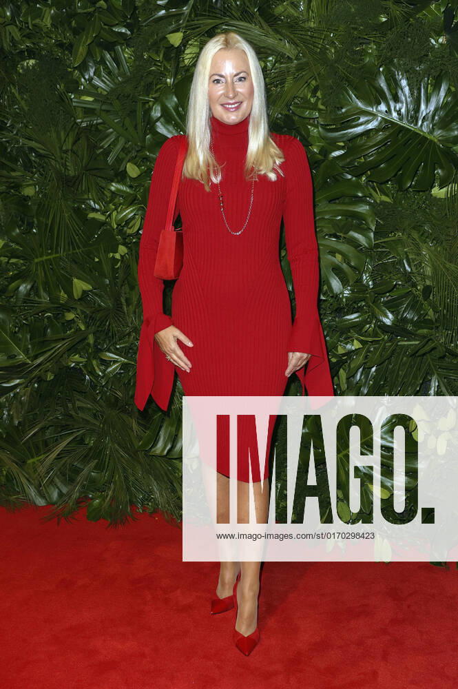 Jacqueline Pojer bei der The Show 2022 Opening Party im Schuppen 52. Hamburg