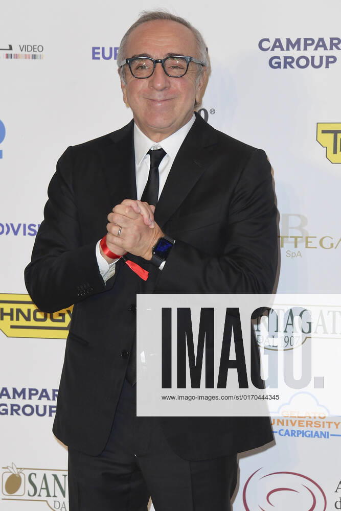 Silvio Orlando attends at the red carpet of the Globo d oro award 2022 at the Auditorium Parco Della Musica. Rome Italy - ZUMAs197 20221004_zaa_s197_387