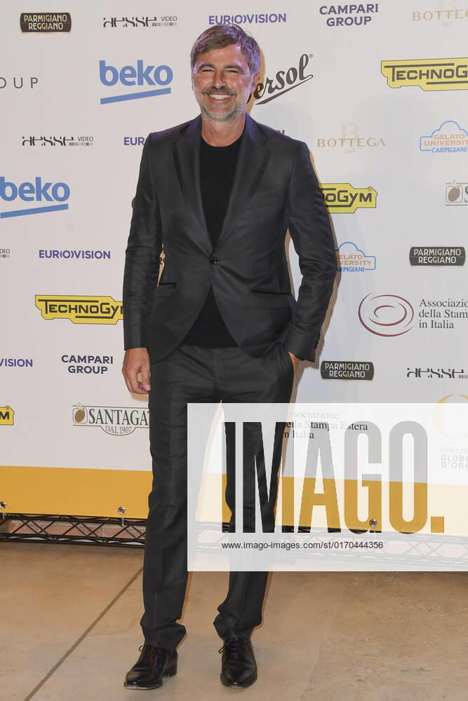 Beppe Convertini attends at the red carpet of the Globo d oro award 2022 at the Auditorium Parco Della Musica. Rome Italy - ZUMAs197 20221004_zaa_s197_391
