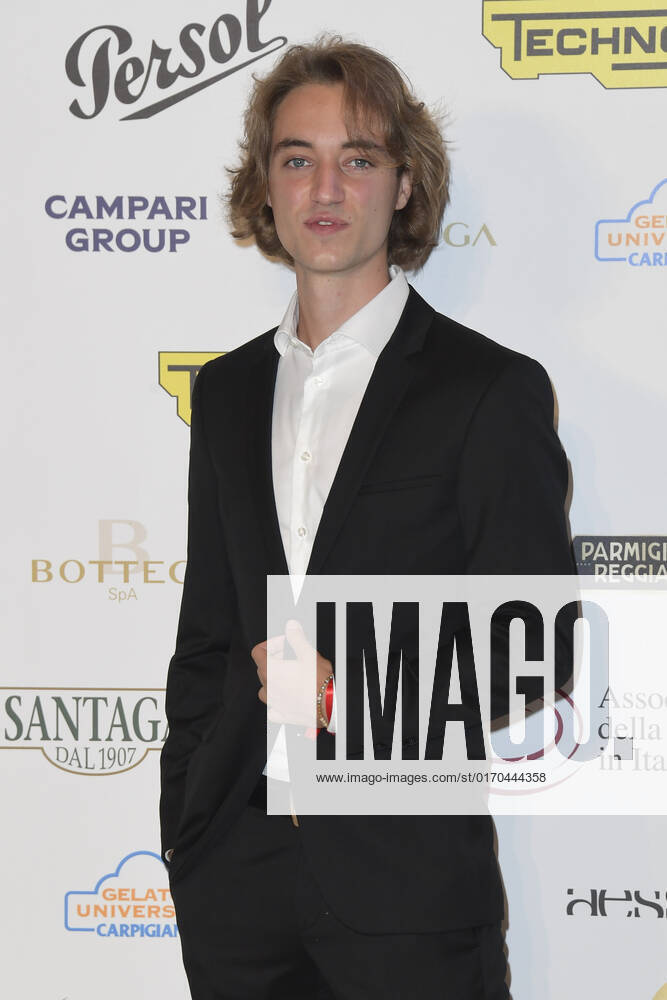 Luca Vergoni attends at the red carpet of the Globo d oro award 2022 at the Auditorium Parco Della Musica. Rome Italy - ZUMAs197 20221004_zaa_s197_393