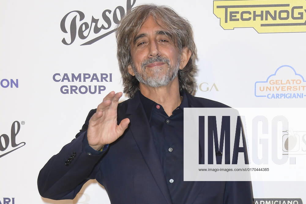 Sergio Rubini attends at the red carpet of the Globo d oro award 2022 at the Auditorium Parco Della Musica. Rome Italy - ZUMAs197 20221004_zaa_s197_406