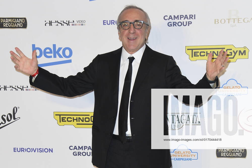 Silvio Orlando attends at the red carpet of the Globo d oro award 2022 at the Auditorium Parco Della Musica. Rome Italy - ZUMAs197 20221004_zaa_s197_417