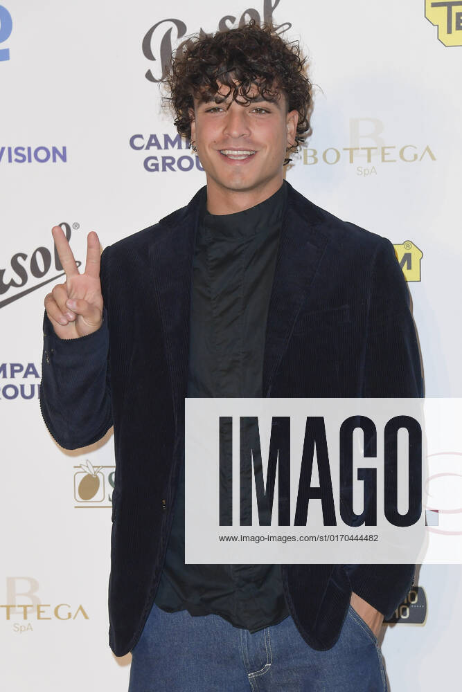 Leo Gassmann attends at the red carpet of the Globo d oro award 2022 at the Auditorium Parco Della Musica. Rome Italy - ZUMAs197 20221004_zaa_s197_429