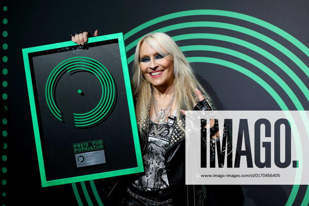 Berlin - Deutschland. Preis für Popkultur, Event im Admiralspalast. Doro Pesch bekommt den Preis für ihr Lebenswerk.
