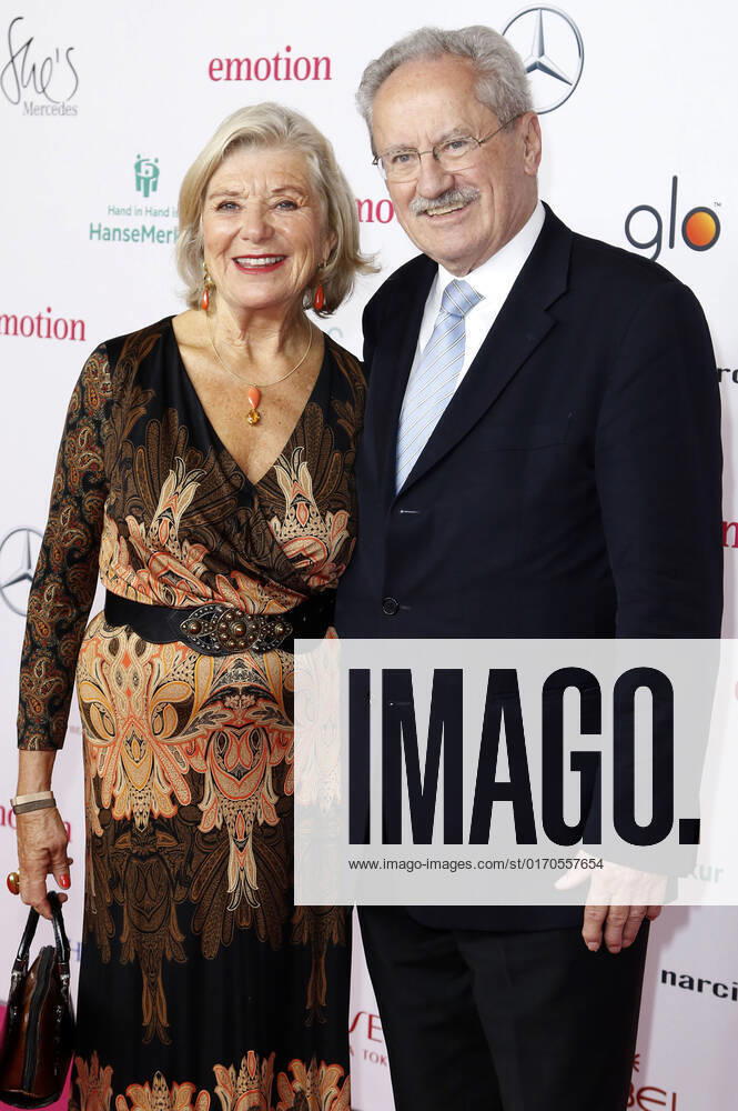 Jutta Speidel und Christian Ude bei der 11. Verleihung des EMOTION Award 2022 im Curio Haus. Hamburg