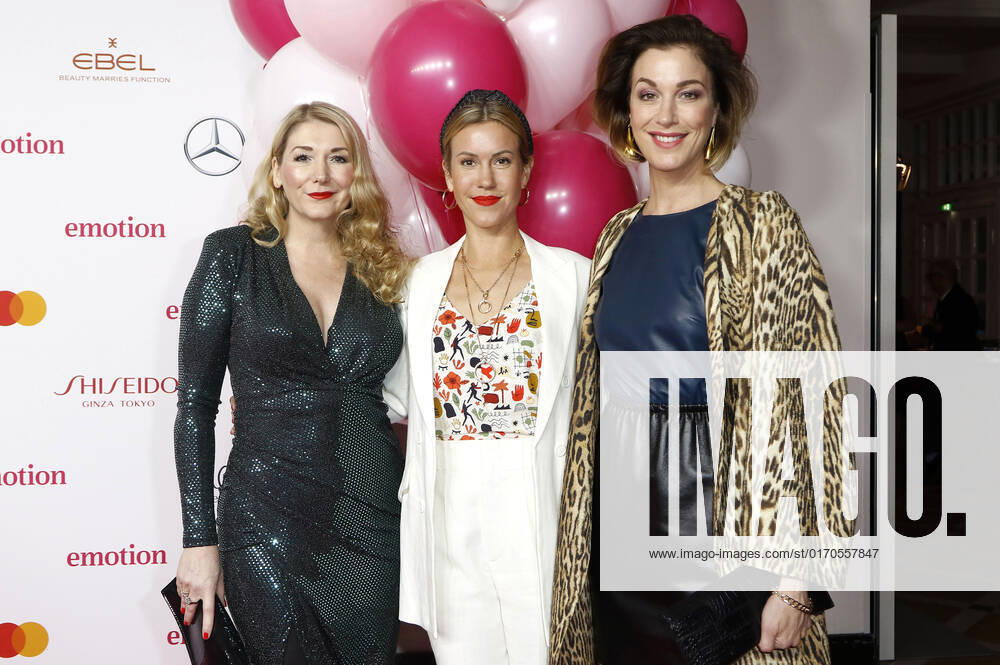 Sandra Quadflieg, Wolke Hegenbarth und Julia Stinshoff bei der 11. Verleihung des EMOTION Award 2022 im Curio Haus. Hamburg