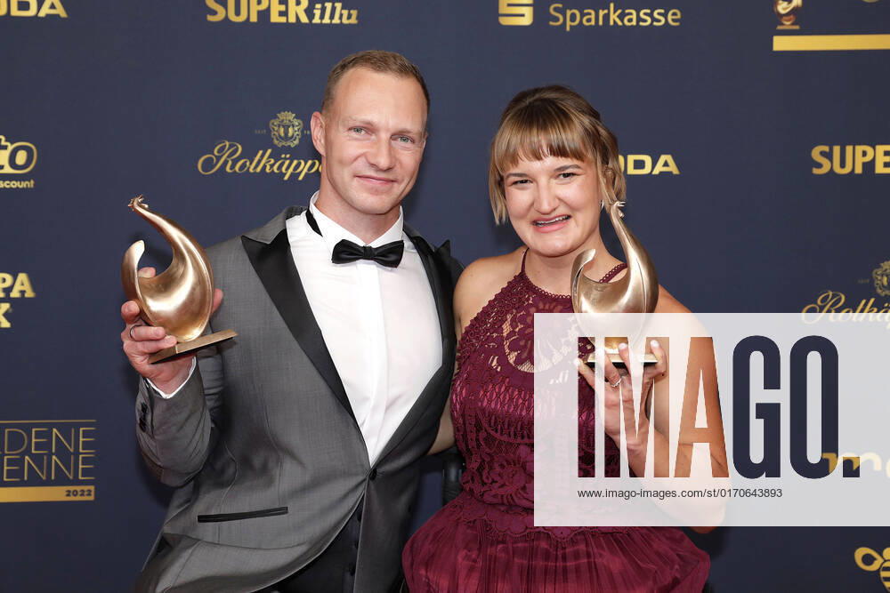 Preisträger Francesco Friedrich und Anna-Lena Forster bei der Verleihung Die Goldene Henne am 7.10.2022 in Leipzig Die Goldene Henne 2022 Verleihung in Leipzig - Preisträger Gewinner