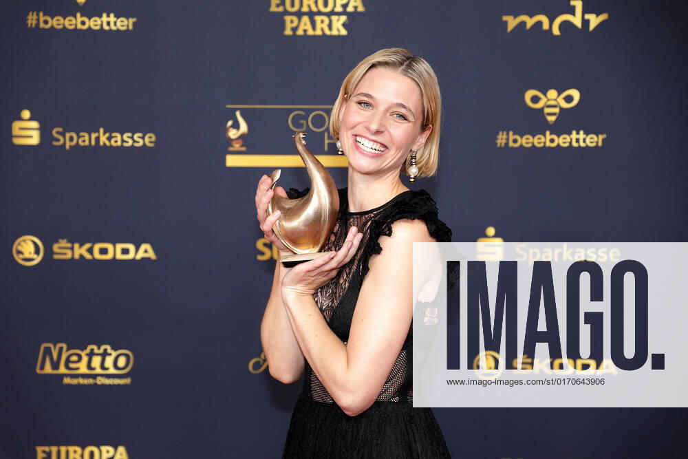 Preisträgerin Svenja Jung bei der Verleihung Die Goldene Henne am 7.10.2022 in Leipzig Die Goldene Henne 2022 Verleihung in Leipzig - Preisträger Gewinner