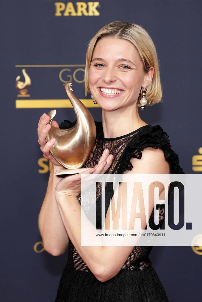 Preisträgerin Svenja Jung bei der Verleihung Die Goldene Henne am 7.10.2022 in Leipzig Die Goldene Henne 2022 Verleihung in Leipzig - Preisträger Gewinner