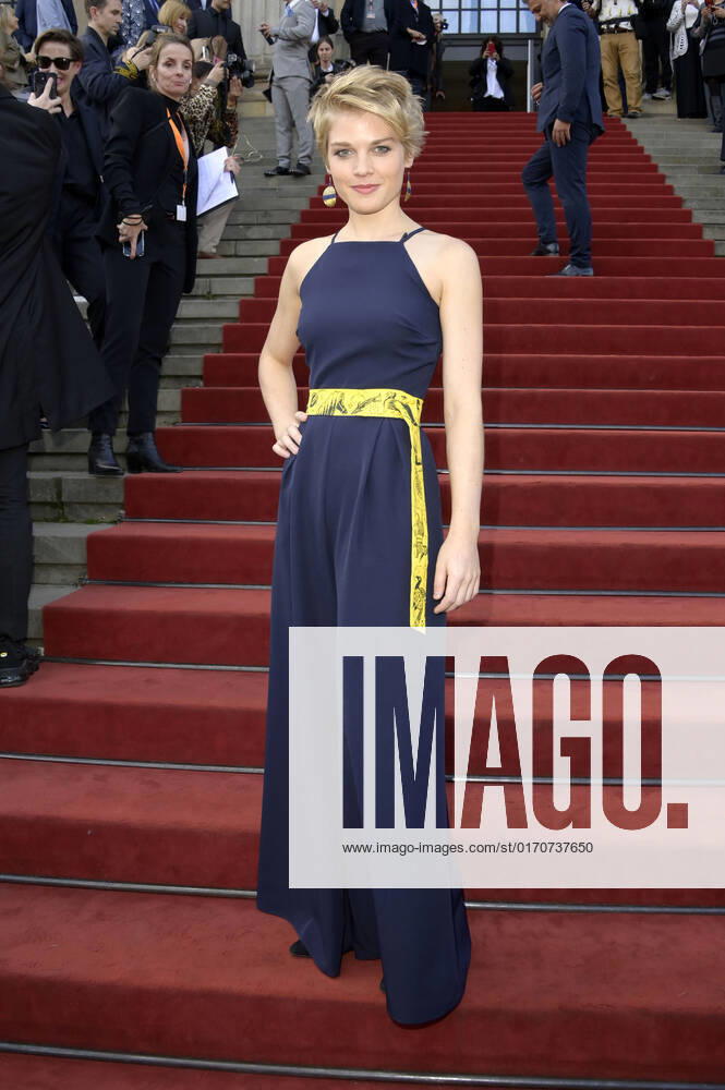 Magdalena Hoffmann bei der Verleihung des Opus Klassik 2022 im Konzerthaus am Gendarmenmarkt. Berlin