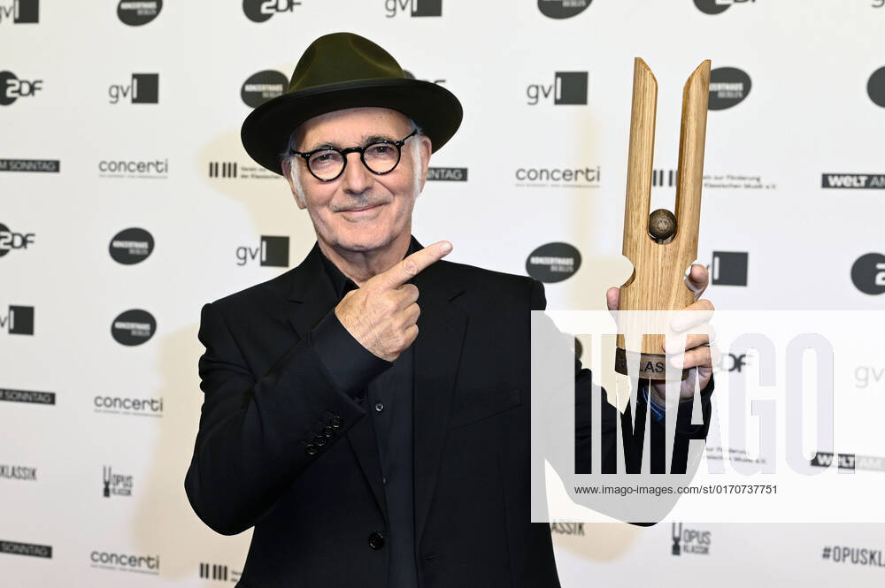 Ludovico Einaudi bei der Verleihung des Opus Klassik 2022 im Konzerthaus am Gendarmenmarkt. Berlin