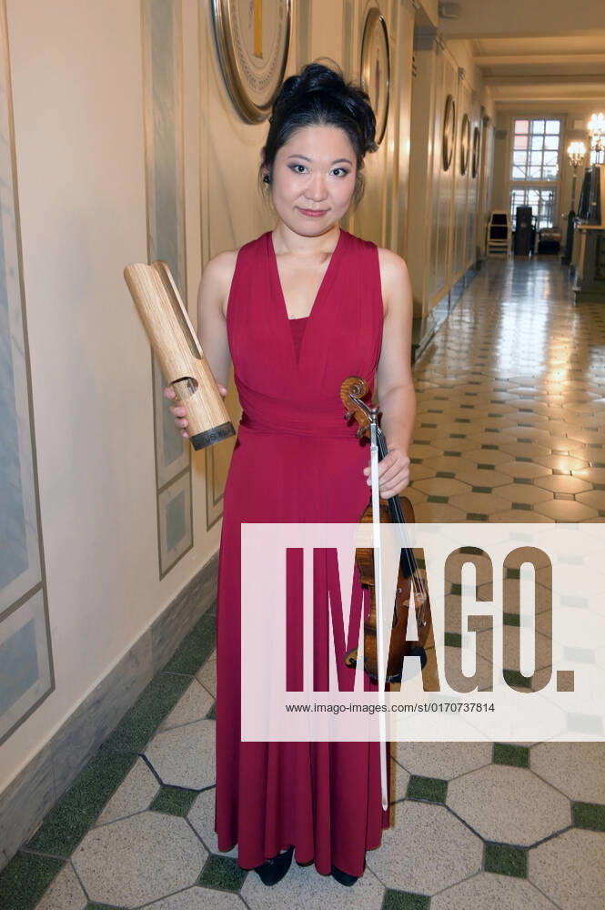 Tianwa Yang bei der Verleihung des Opus Klassik 2022 im Konzerthaus am Gendarmenmarkt. Berlin