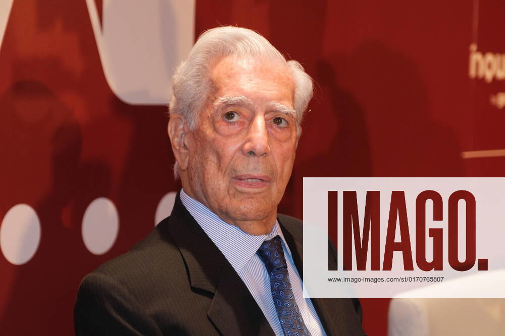 Author Mario Vargas Llosa attends the Madrileno del Ano 2022 awards at the Royal Theater in Madrid. Madrid Spain - ZUMAs197 20221010_zaa_s197_404
