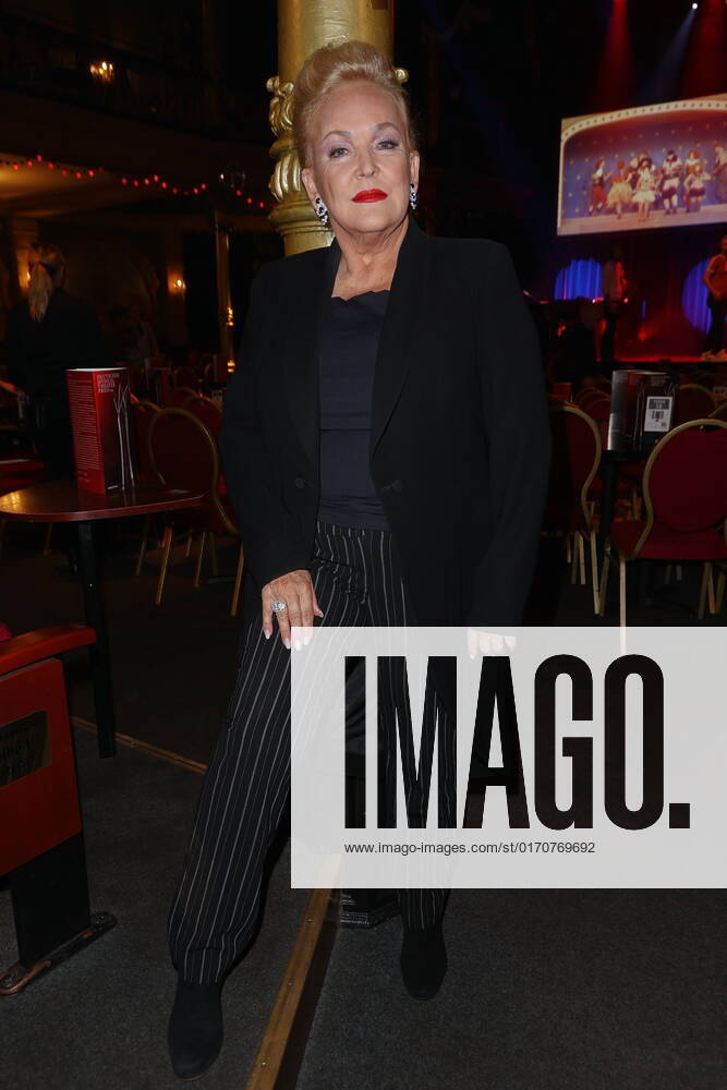Deutscher Musical Theater Preis 2022 Angelika Milster, Deutscher Musical Theater Preis 2022 im Schmidts Tivoli, Hamburg