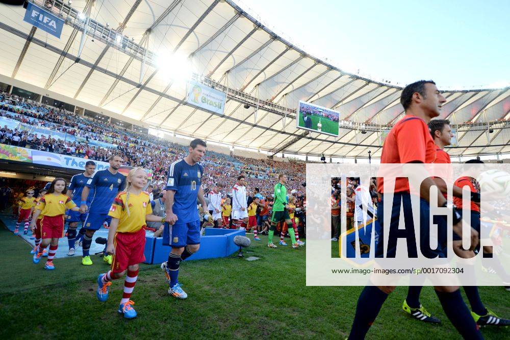 Lionel Messi (ARG), JULY 13, 2014 - Football Soccer : Lionel Messi of Argentina leads his team out onto the pitch before the FIFA World Cup Brazil 2014 Final match between Germany 1-0 Argentina at Estadio do Maracana in Rio De Janeiro, Brazil. Noxthirdxpartyxsales (uzdb007167)