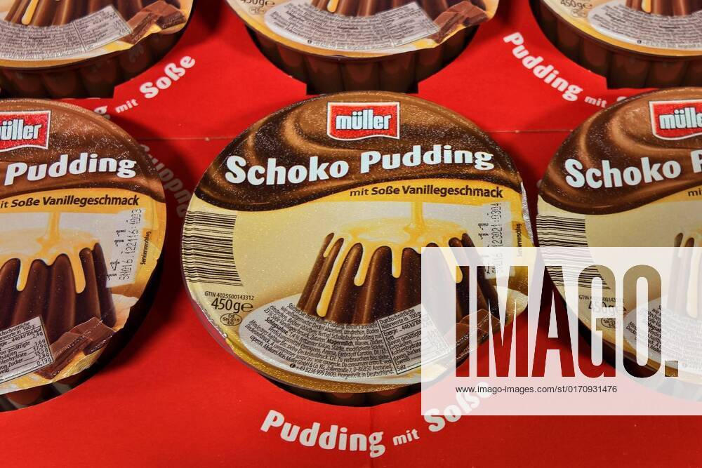 Mueller Schoko Pudding, Molkerei-Produkt der Unternehmensgruppe Theo Mueller im Supermarkt