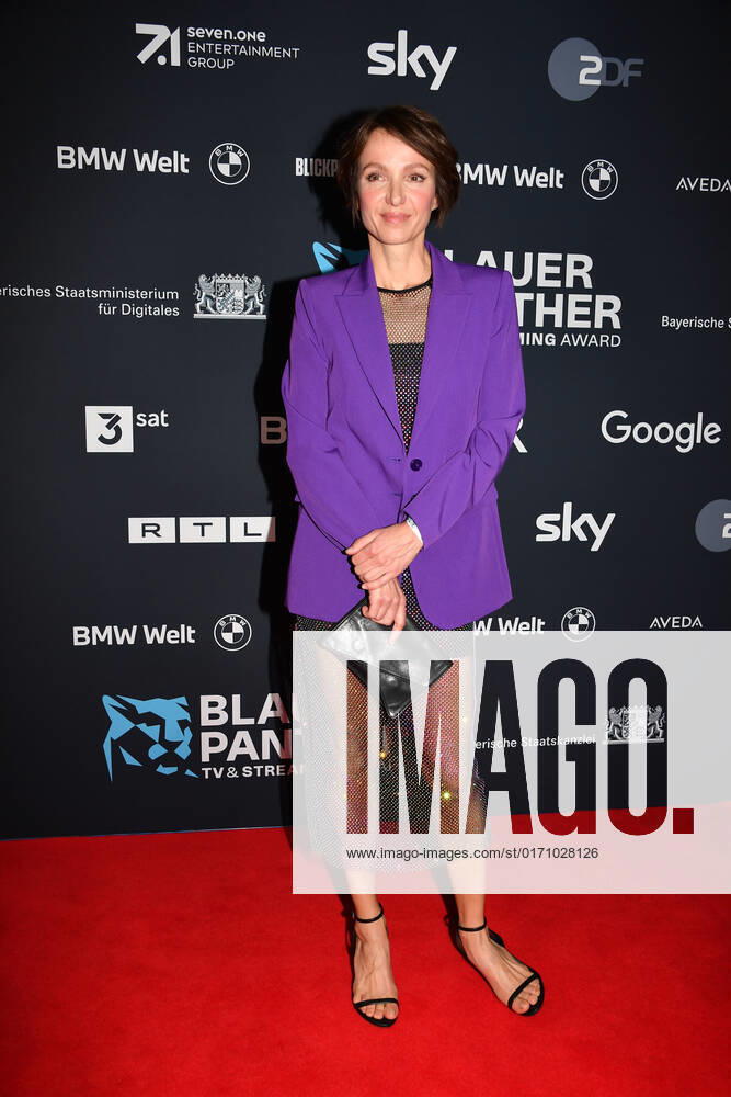 Julia Koschitz Verleihung Blauer Panther - TV & Streaming Award 2022 Ehrung, Auszeichnung, Preis BMW Welt München 19. Oktober 2022