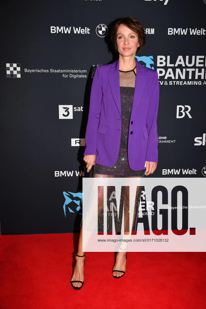 Julia Koschitz Verleihung Blauer Panther - TV & Streaming Award 2022 Ehrung, Auszeichnung, Preis BMW Welt München 19. Oktober 2022