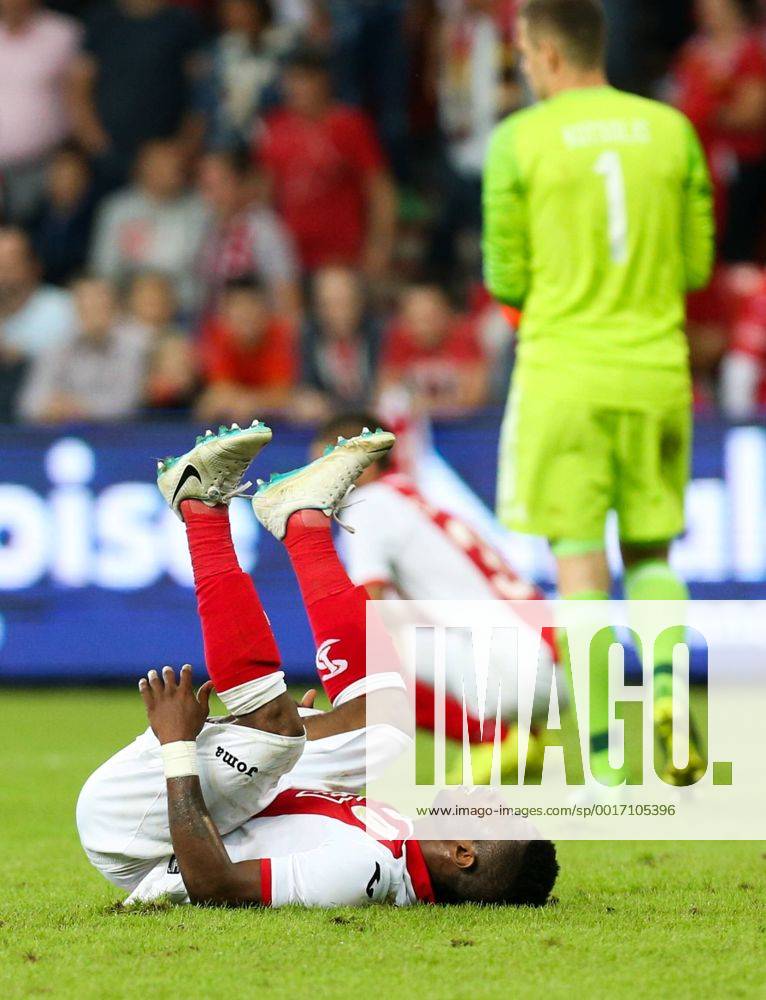 20140730 - LIEGE, BELGIUM: Standard s Imoh Ezekiel looks dejected after a soccer game between Belgian first division team Standard de Liege and Greek Panathinaikos F.C., Wednesday 30 July 2014, in Liege, the first leg of the third qualifying round for the UEFA Champions League tournament. VIRGINIExLEFOUR premiumd 97431365