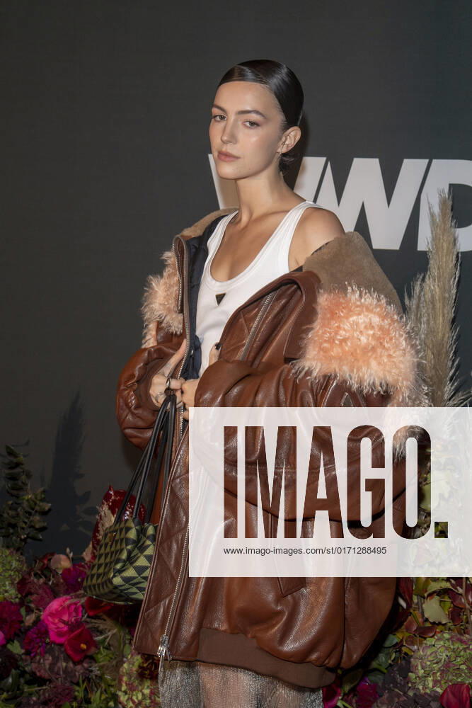 Ella Hunt attends the 2022 WWD Honors at Cipriani South Street in New York City. New York United States - ZUMAs197 20221025_zaa_s197_309