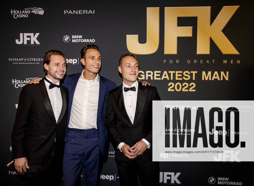 2022-10-27 20:37:06 AMSTERDAM - Noah Zeeuw (R) ahead of the announcement of JFK s Greatest Man. Every year JFK magazine presents the award to the most stylish, successful, coolest and most charismatic man of the year. ANP SEM VAN DER WAL netherlands out - belgium out