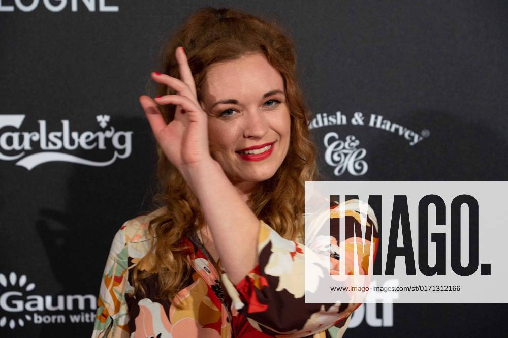 Madeleine KRAKOR, Schauspielerin, Roter Teppich, Red Carpet Show, Ankunft, arrival, Film Festival Cologne awards in Koeln