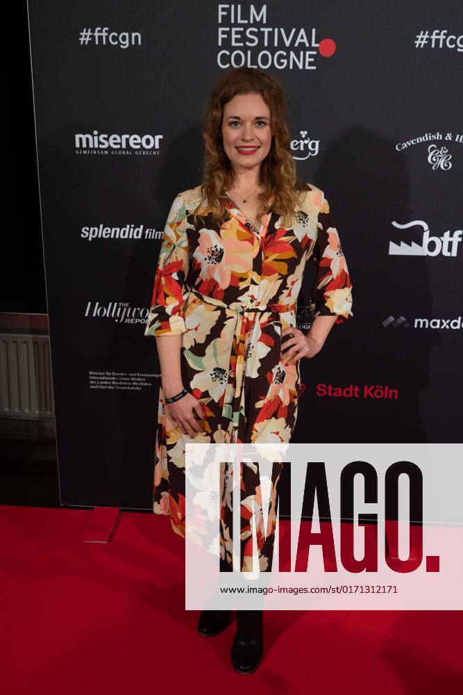 Madeleine KRAKOR, Schauspielerin, Roter Teppich, Red Carpet Show, Ankunft, arrival, Film Festival Cologne awards in Koeln