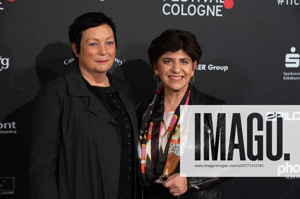 V.l. Martina RICHTER, Leiterin des Fil Festivals Cologne, Berivan AYMAZ, MdL, Buendnis 90 die Gruenen, 2. stellvertretende Praesidentin des Landtags NRW, Roter Teppich, Red Carpet Show, Ankunft, arrival, Film Festival Cologne awards in Koeln