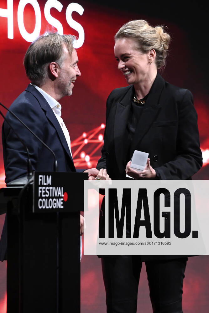 Mans Marlind und Nina Hoss bei der Verleihung der Film Festival Cologne Awards auf dem 32. Film Festival Cologne 2022 im E-Werk. Köln