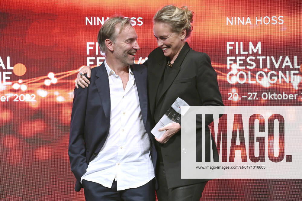 Mans Marlind und Nina Hoss bei der Verleihung der Film Festival Cologne Awards auf dem 32. Film Festival Cologne 2022 im E-Werk. Köln