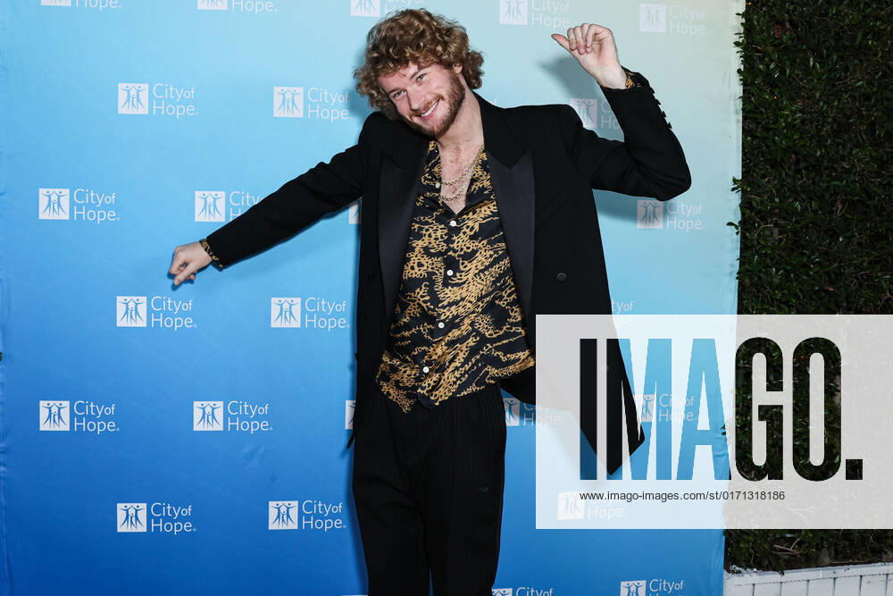 City Of Hope s 2022 Spirit Of Life Gala American rapper Yung Gravy (Matthew Raymond Hauri) arrives at the City Of Hope s 2022 Spirit Of Life Gala held at the Pacific Design Center on October 27, 2022 in West Hollywood, Los Angeles, California, United States. Pacific Design Center, West Hollywood, Los Angeles, California California United States