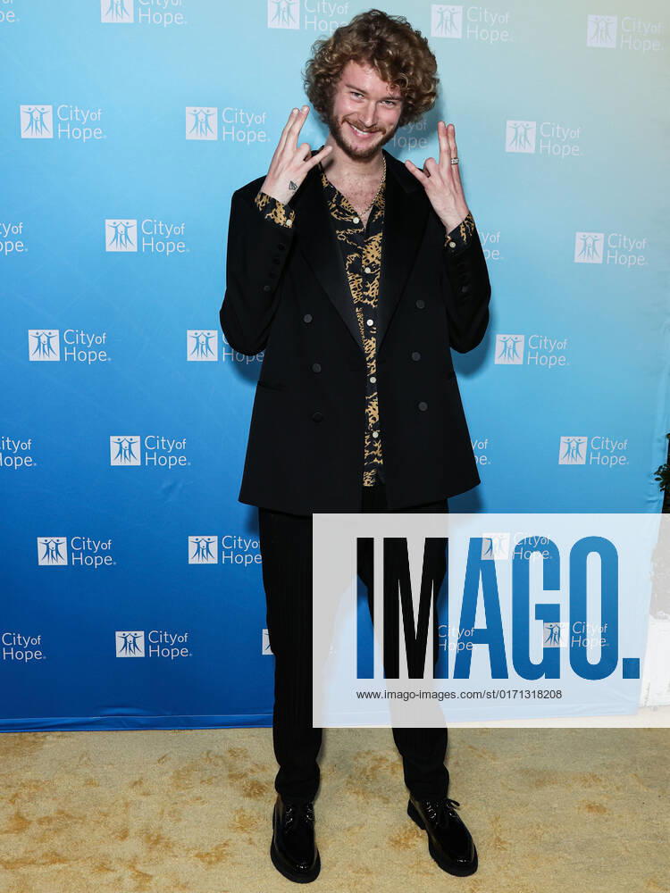 City Of Hope s 2022 Spirit Of Life Gala American rapper Yung Gravy (Matthew Raymond Hauri) arrives at the City Of Hope s 2022 Spirit Of Life Gala held at the Pacific Design Center on October 27, 2022 in West Hollywood, Los Angeles, California, United States. Pacific Design Center, West Hollywood, Los Angeles, California California United States