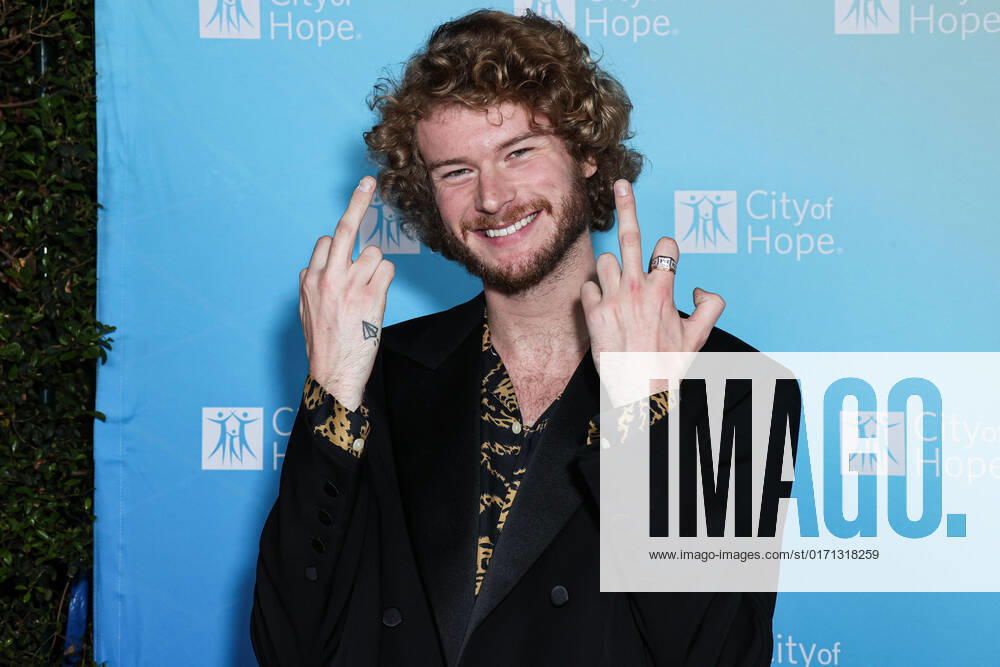 City Of Hope s 2022 Spirit Of Life Gala American rapper Yung Gravy (Matthew Raymond Hauri) arrives at the City Of Hope s 2022 Spirit Of Life Gala held at the Pacific Design Center on October 27, 2022 in West Hollywood, Los Angeles, California, United States. Pacific Design Center, West Hollywood, Los Angeles, California California United States
