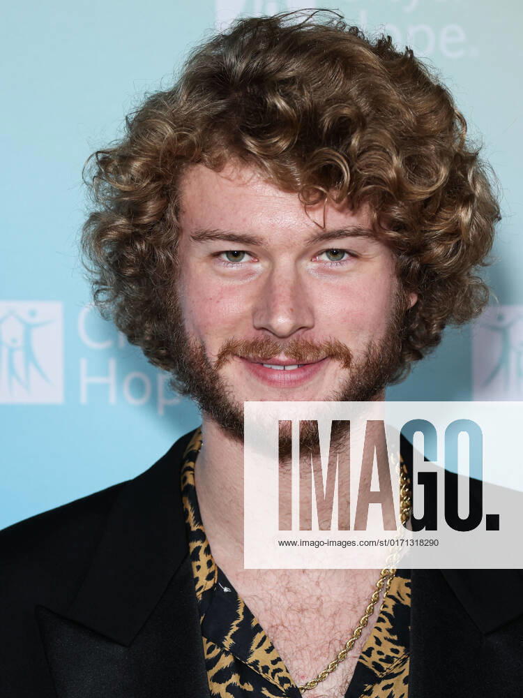 City Of Hope s 2022 Spirit Of Life Gala American rapper Yung Gravy (Matthew Raymond Hauri) arrives at the City Of Hope s 2022 Spirit Of Life Gala held at the Pacific Design Center on October 27, 2022 in West Hollywood, Los Angeles, California, United States. Pacific Design Center, West Hollywood, Los Angeles, California California United States