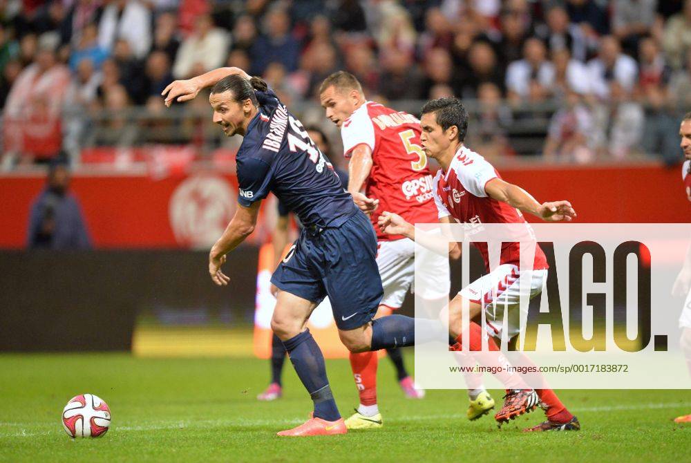 Zlatan Ibrahimovic (psg) - Aissa Mandi (rei) FOOTBALL : Reims vs PSG - Ligue 1 - 08 08 2014 AnthonyBIBARD FEP Panoramic