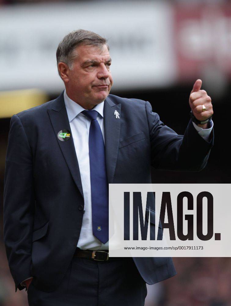 West Ham United v Manchester City . . London, UK . . 25.10.2014 Sam Allardyce (West Ham manager)
