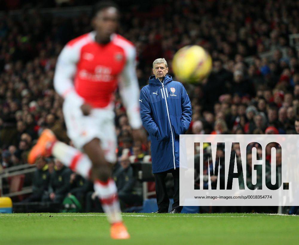 Arsenal s Arsene Wenger looks on Barclays Premier League- Arsenal vs Southampton - Emirates Stadium - England - 3rd December 2014 - Picture David Klein Sportimage .