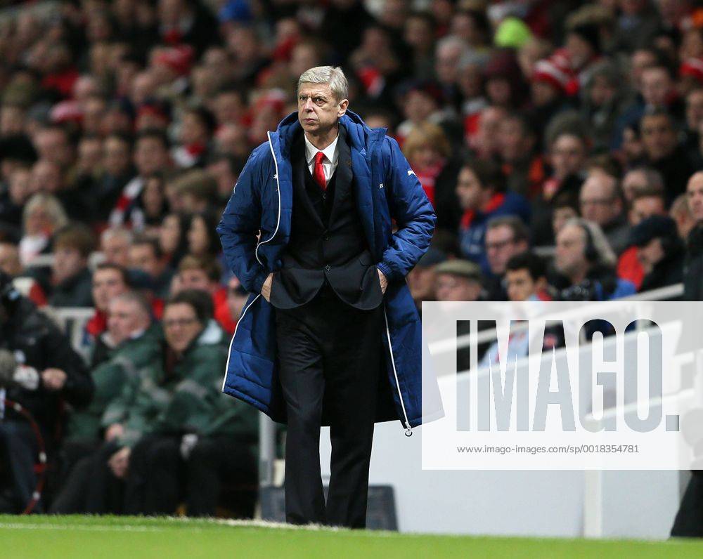 Arsenal s Arsene Wenger looks on Barclays Premier League- Arsenal vs Southampton - Emirates Stadium - England - 3rd December 2014 - Picture David Klein Sportimage .