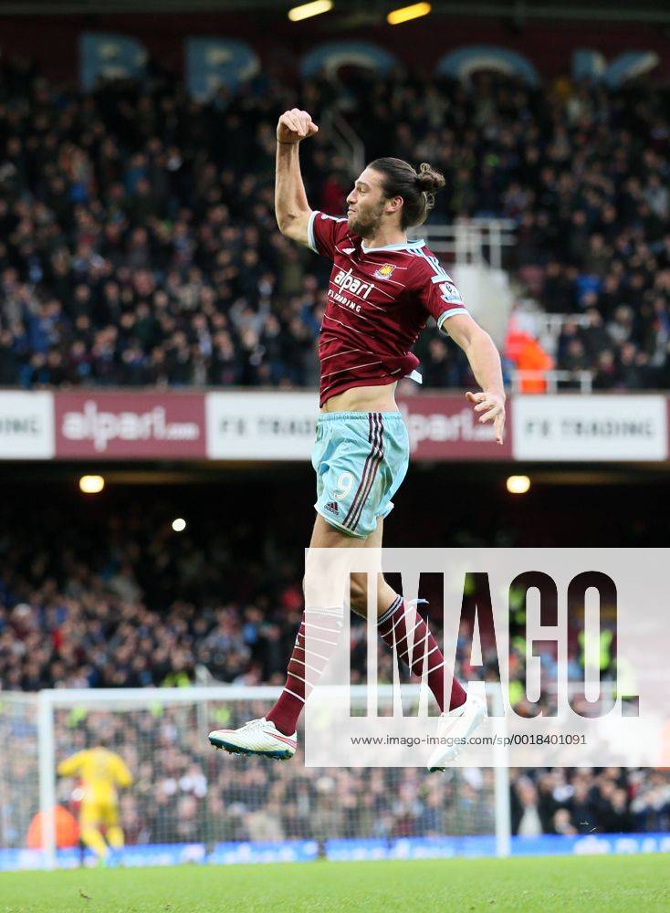 West Ham s Andy Carroll celebrates scoring his sides second goal Barclays Premier League- West Ham United vs Swansea City - Upton Park - England - 7th December 2014 - Picture David Klein Sportimage .