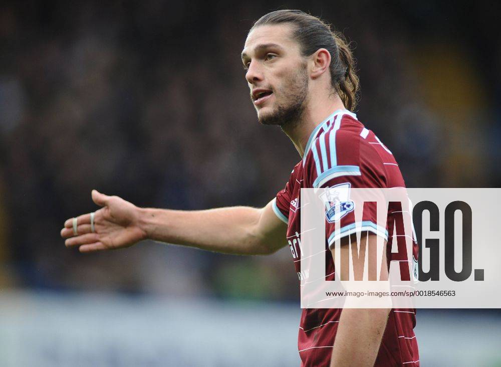 Football - 2014 2015 Premier League - Chelsea vs. West Ham United West ham s Andy Carroll at Stamford Bridge. COLORSPORT ANDREW COWIE