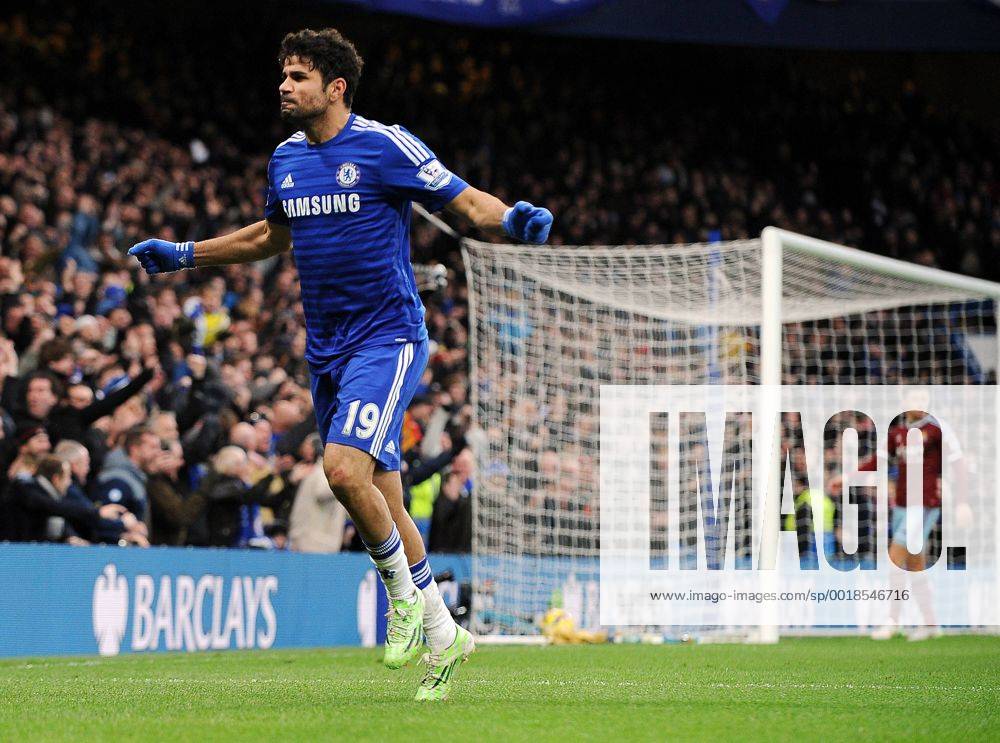 Diego Costa of Chelsea celebrates scoring his goal to make it 2-0 - Barclays Premier League - Chelsea vs West Ham United - Stamford Bridge Stadium - London - England - 26th December 2014 - Pic Robin Parker Sportimage . DSC_3059