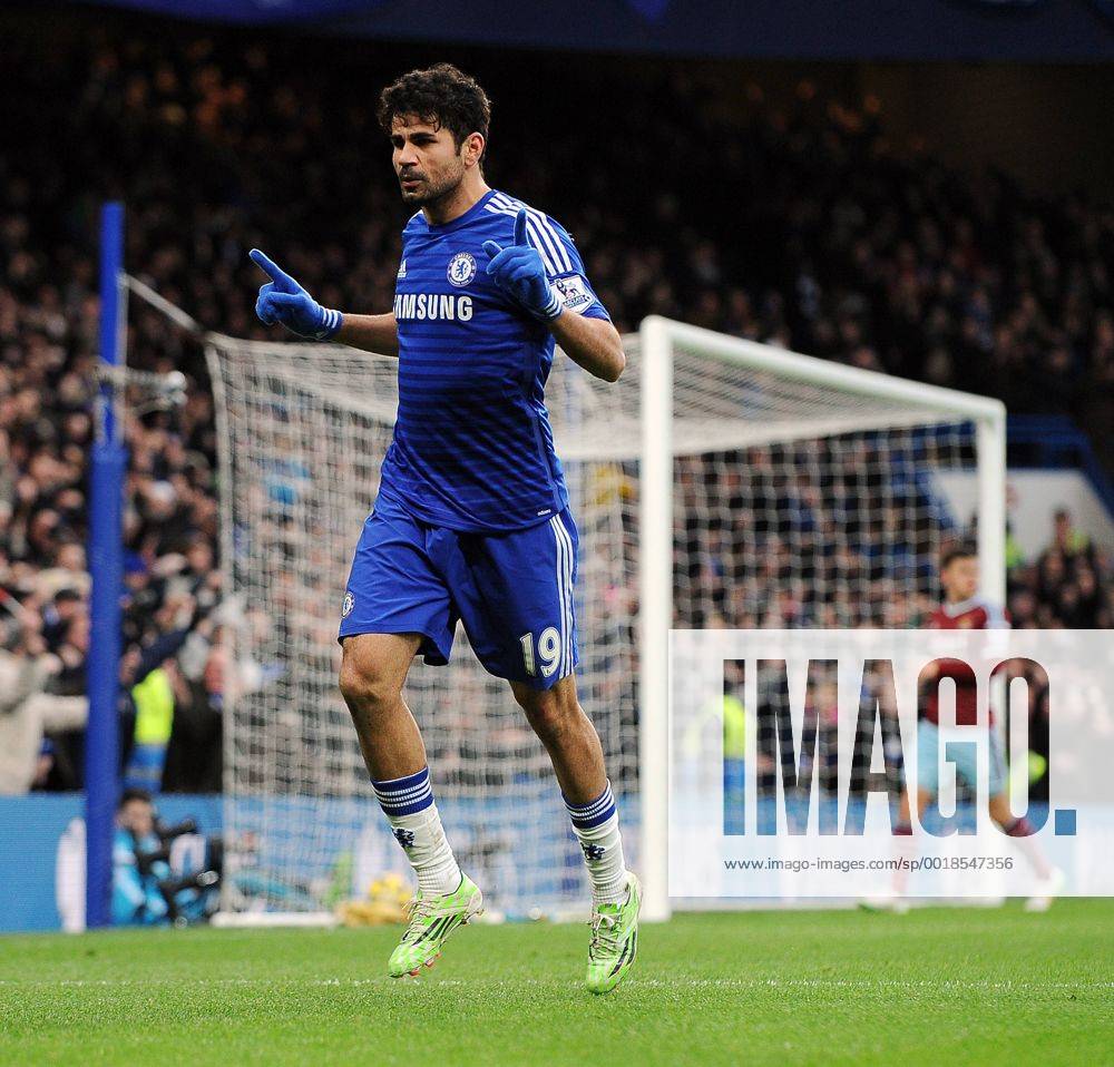 Diego Costa of Chelsea celebrates scoring his goal to make it 2-0 - Barclays Premier League - Chelsea vs West Ham United - Stamford Bridge Stadium - London - England - 26th December 2014 - Pic Robin Parker Sportimage . DSC_3056